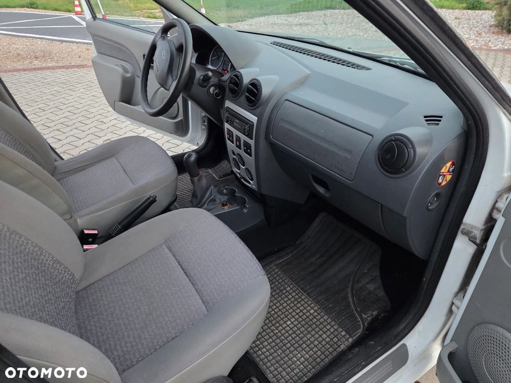 Dacia Logan - 17