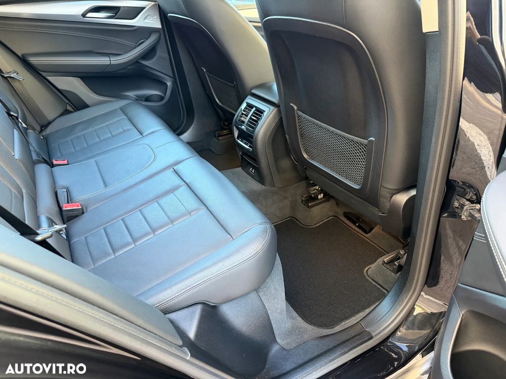 BMW X3 xDrive30e Aut. - 24