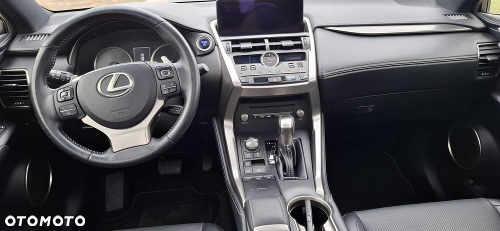 Lexus NX 300h - 6