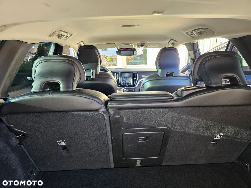 Volvo XC 60 D3 Momentum Pro - 21