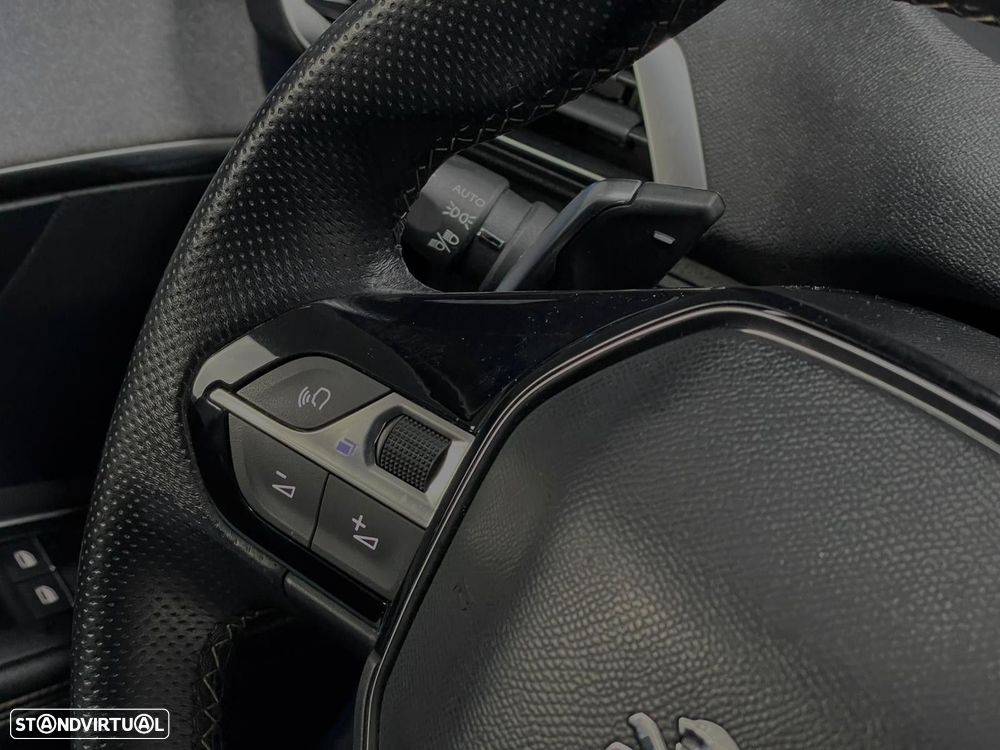 Peugeot 3008 1.6 Hybrid GT e-EAT8 - 15