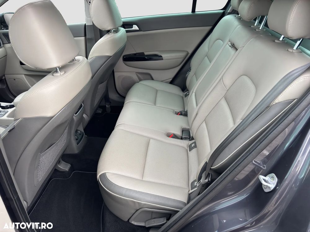 Kia Sportage 2,0 CRDI AWD Aut. Platinum - 8