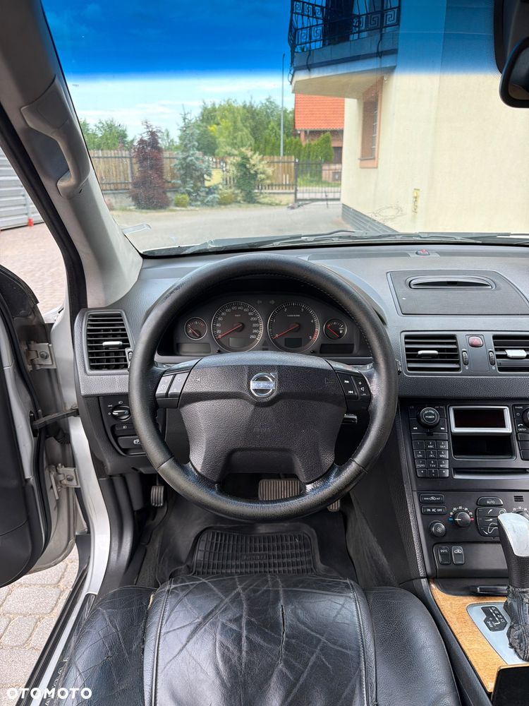 Volvo XC 90 2.4 D5 - 7