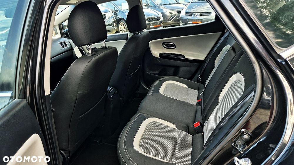 Kia Ceed 1.6 GDI XL - 29