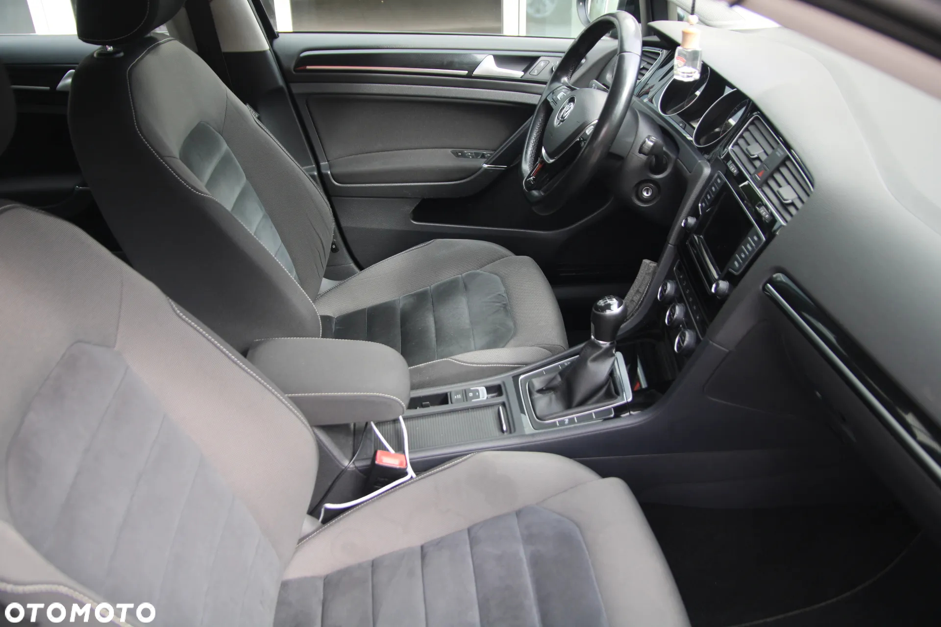 Volkswagen Golf VII 2.0 TDI BMT Highline - 17
