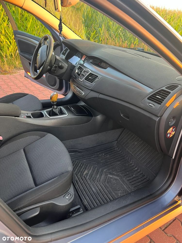 Renault Laguna 2.0 dCi Privilege - 9