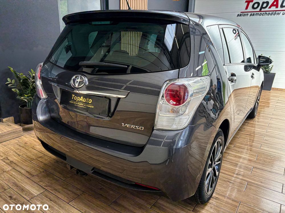 Toyota Verso 1.8 Prestige 7os MS - 9