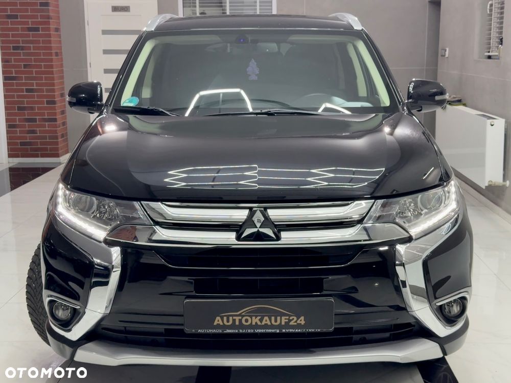 Mitsubishi Outlander 2.0 2WD CVT Diamant - 4
