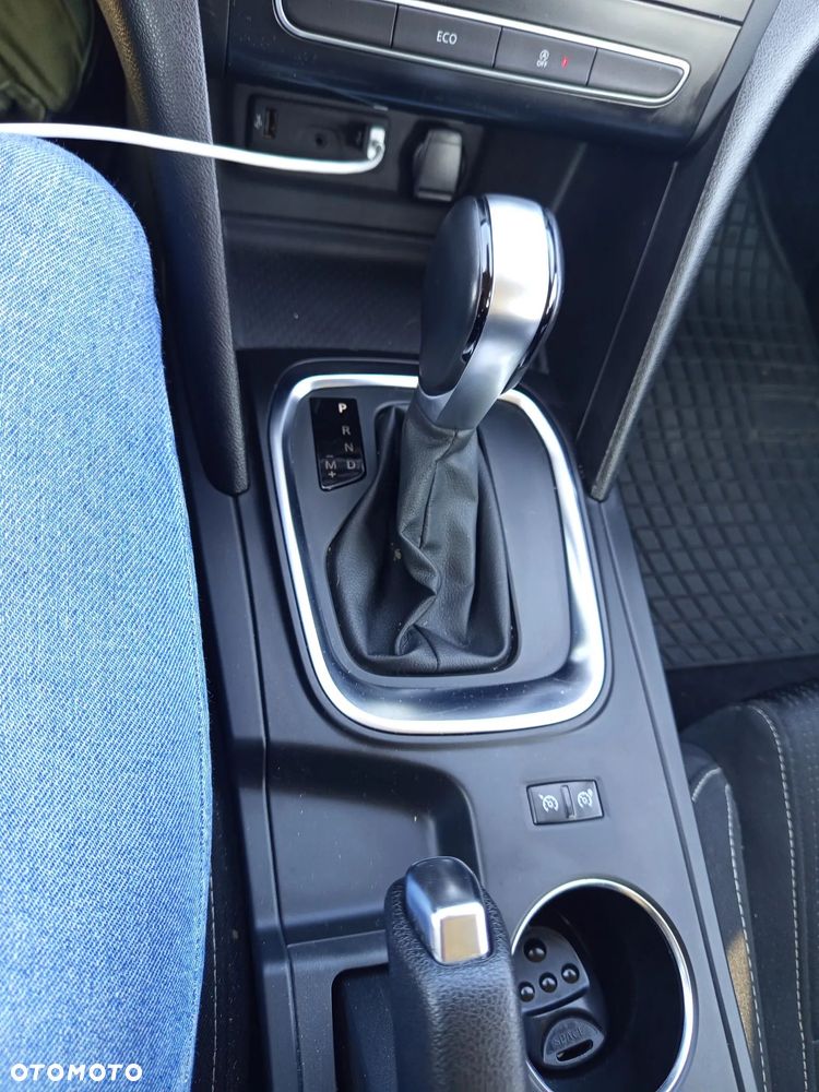Renault Megane 1.5 Blue dCi Intens EDC - 9