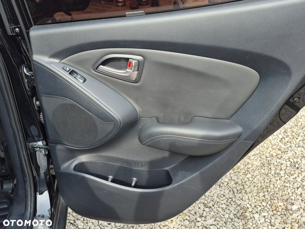 Hyundai ix35 2.0 2WD Automatik Style - 11