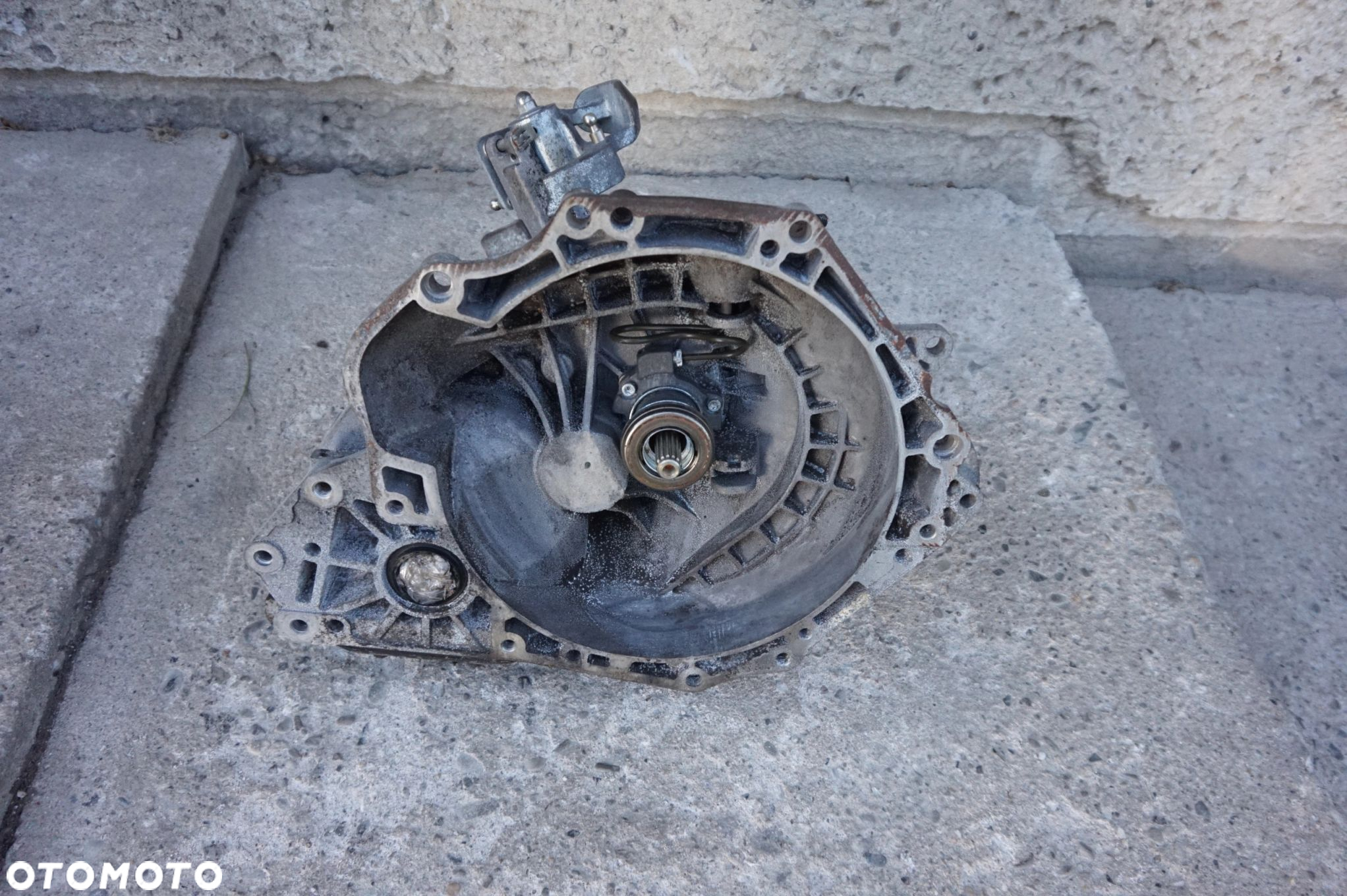 SKRZYNIA 1.6 1.8 16V F17 C394 OPEL ASTRA ZAFIRA VECTRA - 2