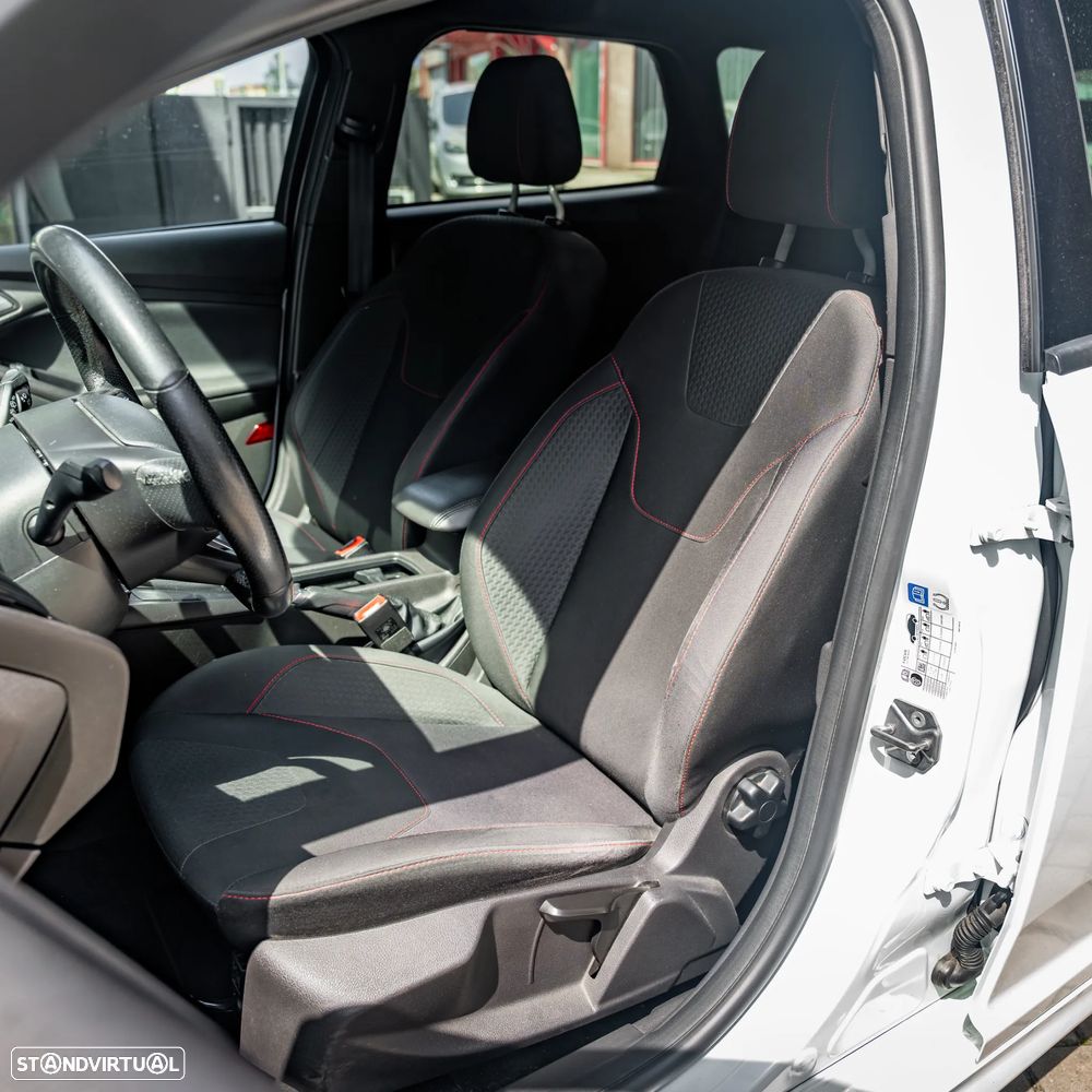 Ford Focus SW 1.5 TDCi ST-Line - 7