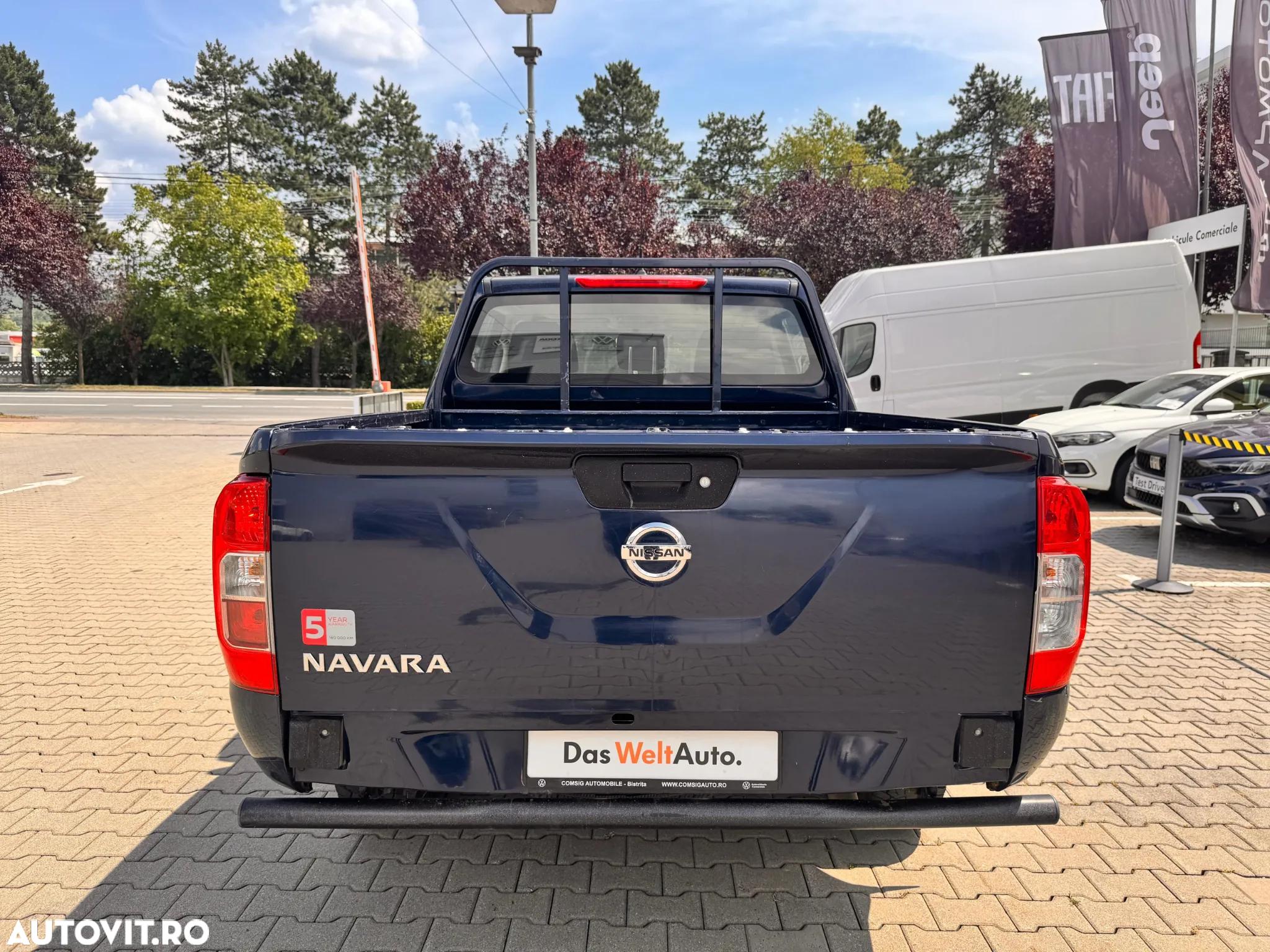 Nissan Navara 2.3 dCi Chassis Double Cab Visia - 2