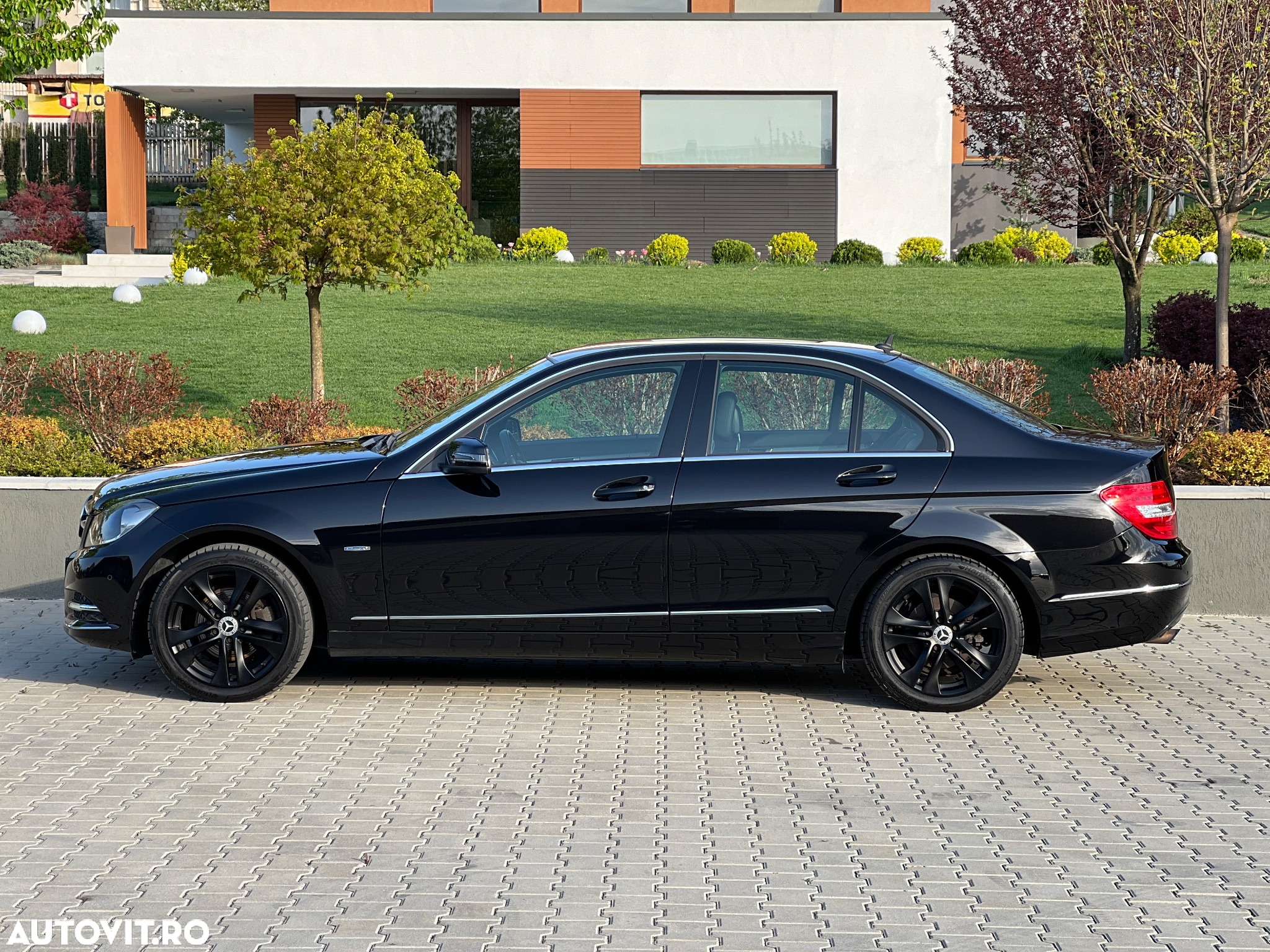 Mercedes-Benz C 180 CGI BlueEFFICIENCY Avantgarde - 5