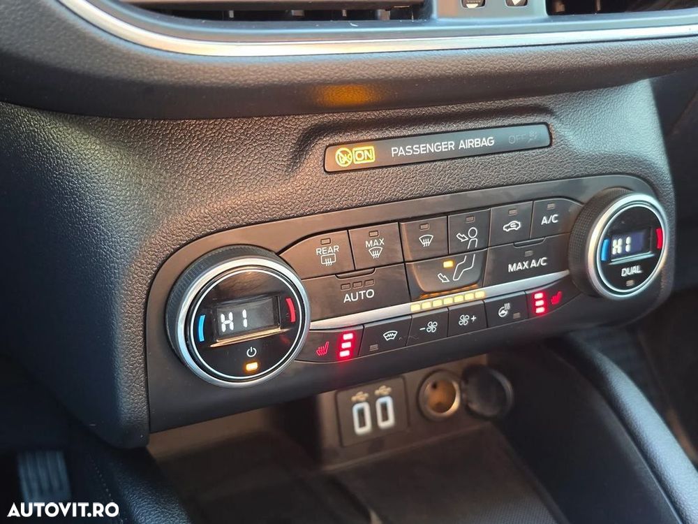 Ford Kuga - 14