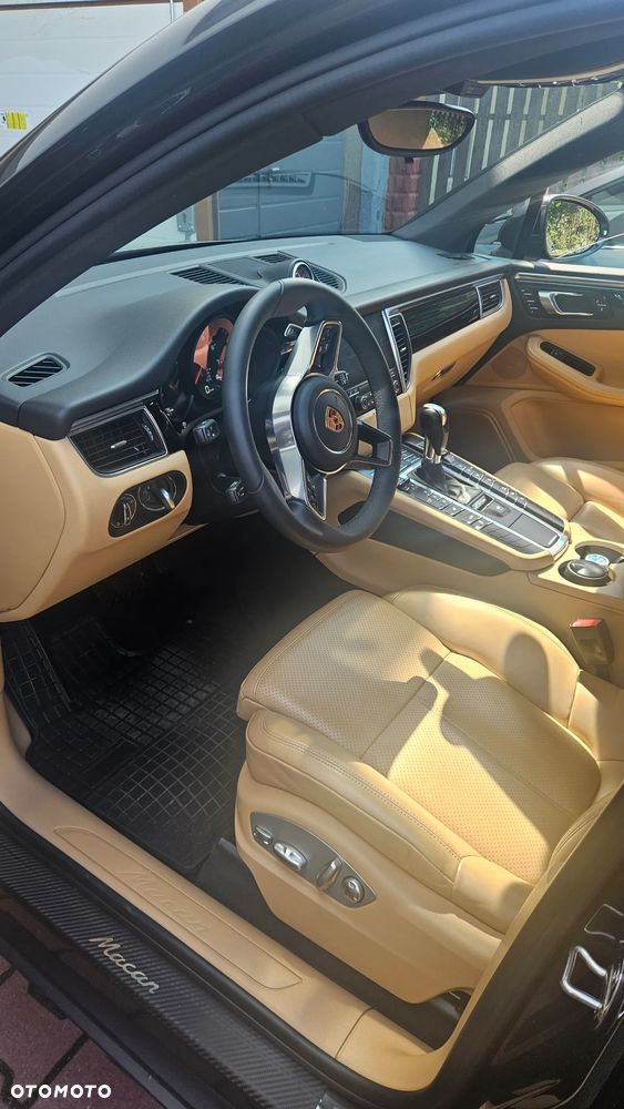 Porsche Macan Standard - 16