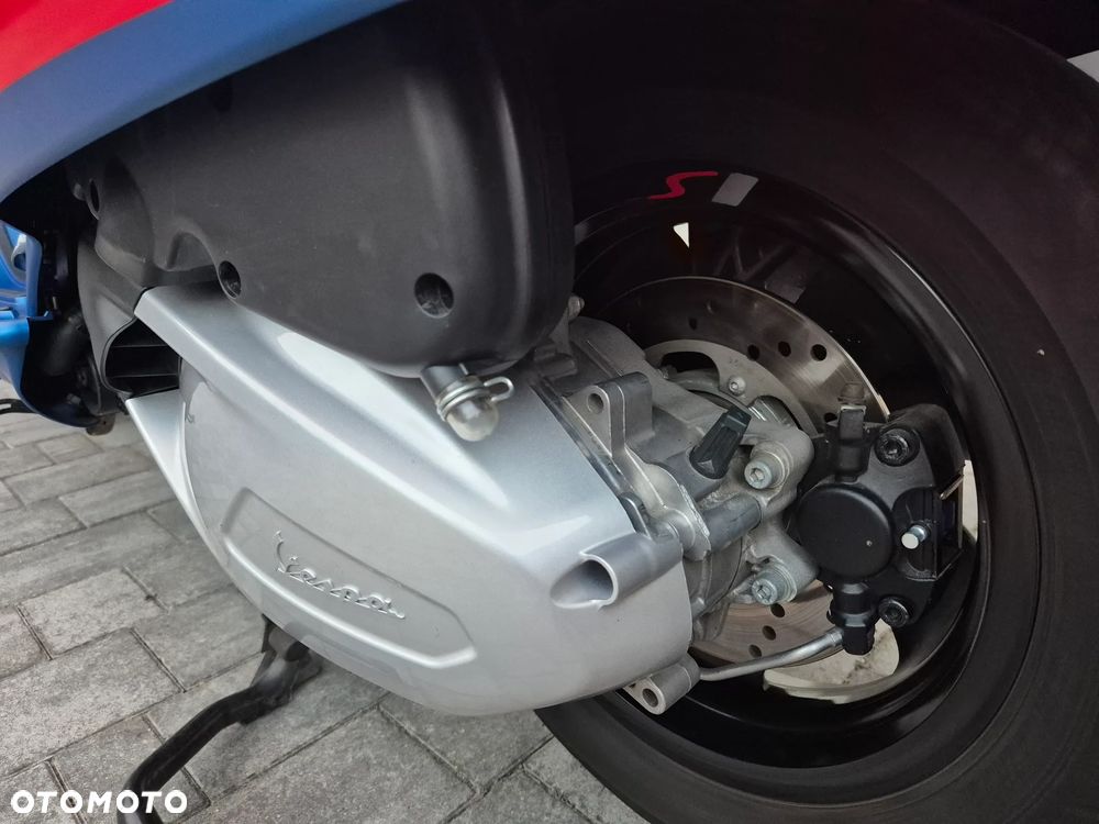 Vespa GTS - 32