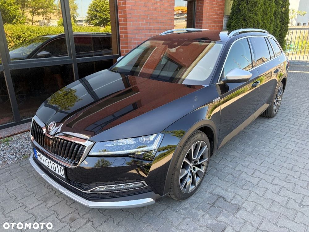 Skoda Superb 2.0 TDI SCR 4x4 Scout DSG - 1