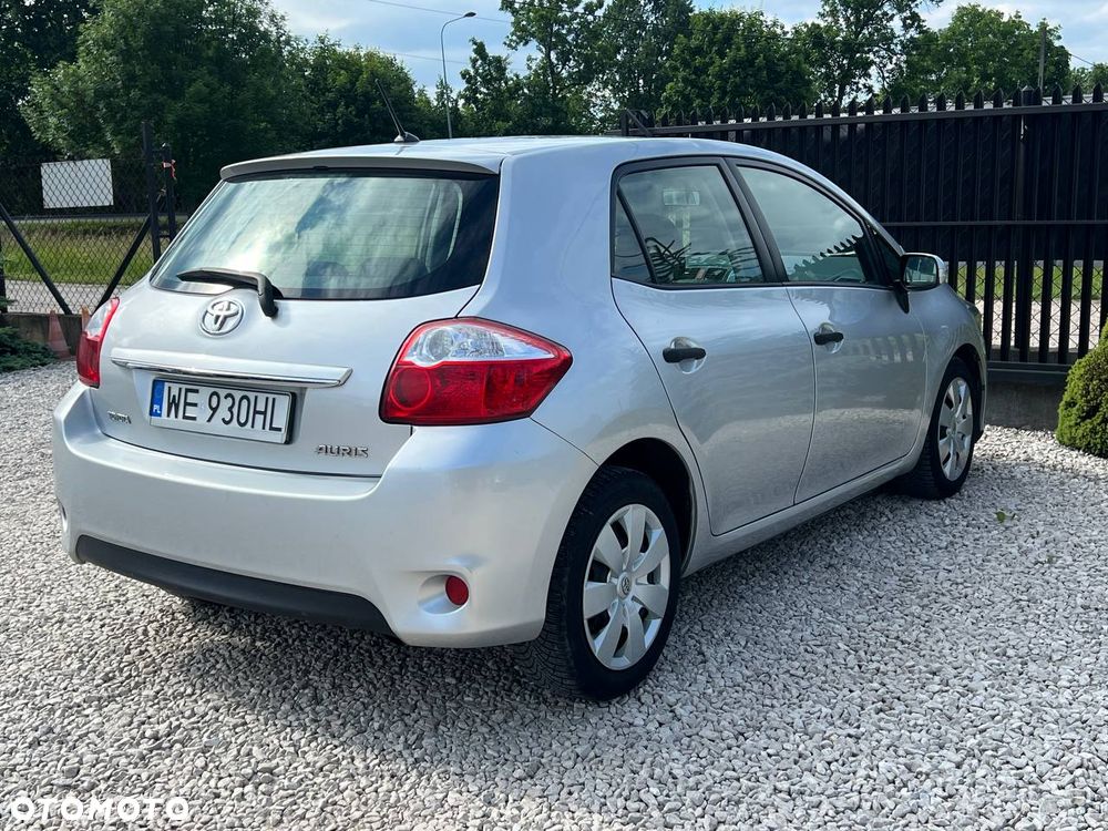 Toyota Auris 1.6 Luna Start - 6