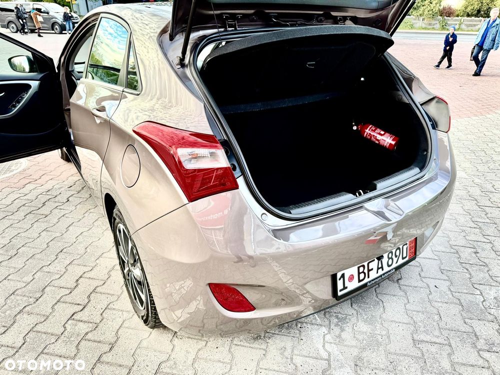 Hyundai i30 1.4 Premium - 25