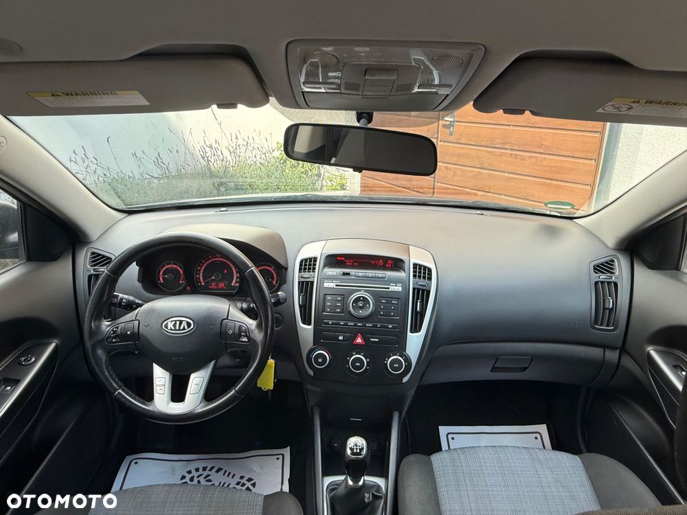 Kia Ceed Cee'd 1.4 Comfort - 33