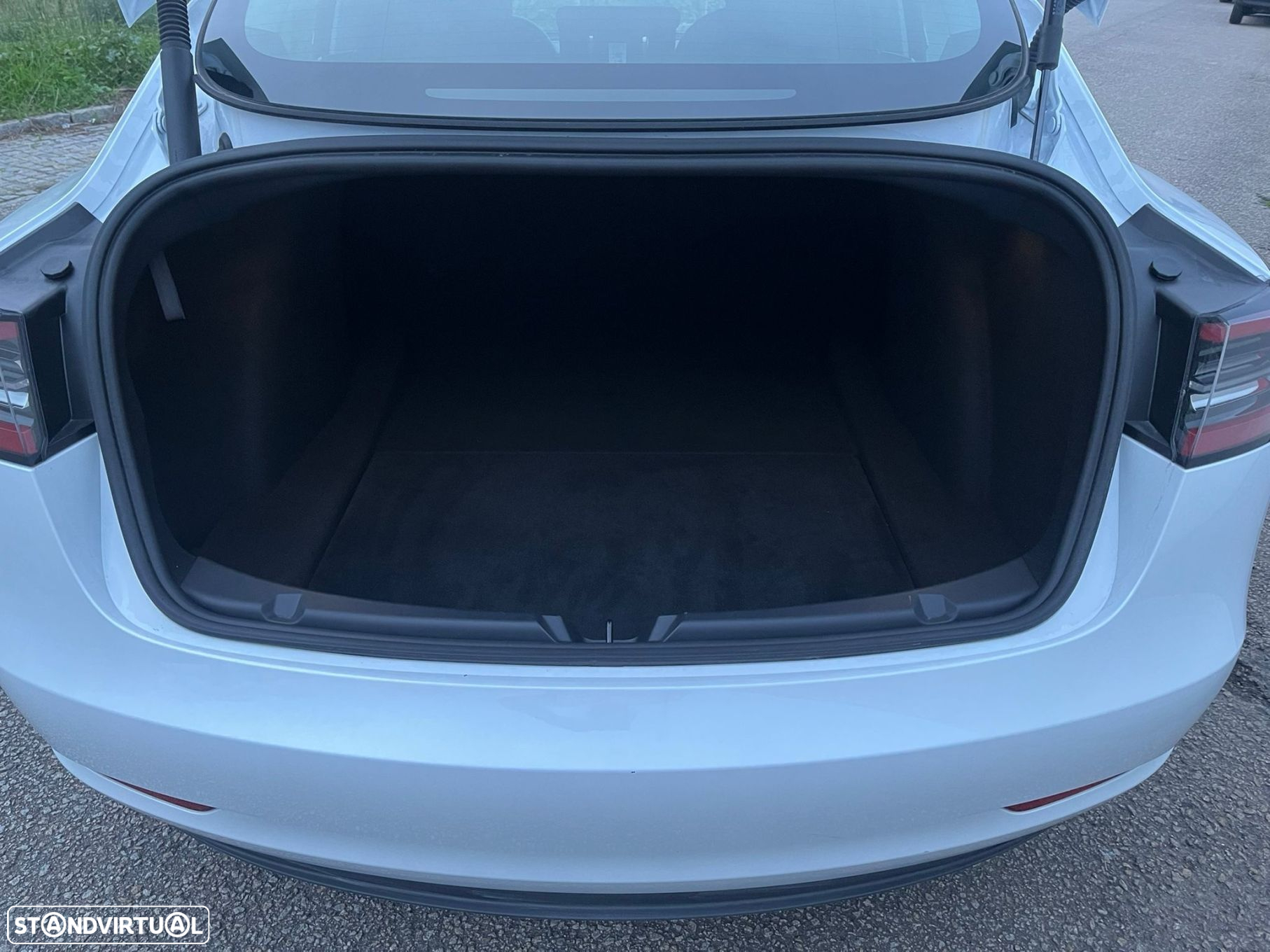 Tesla Model 3 Tração Traseira - 30