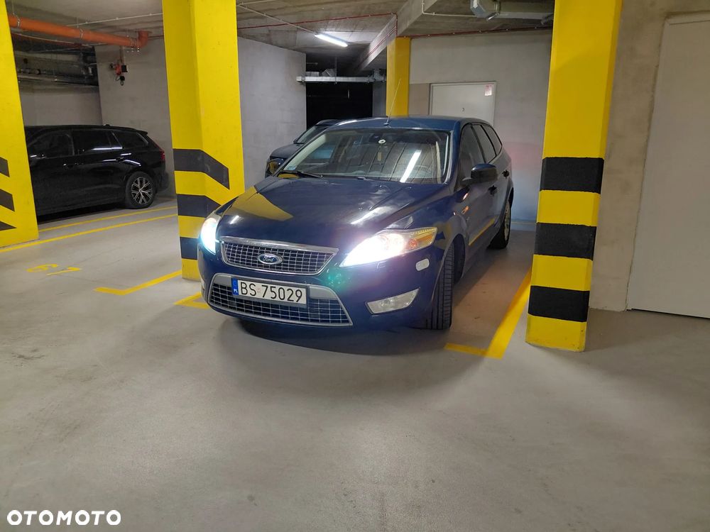 Ford Mondeo 2.5 Titanium - 27