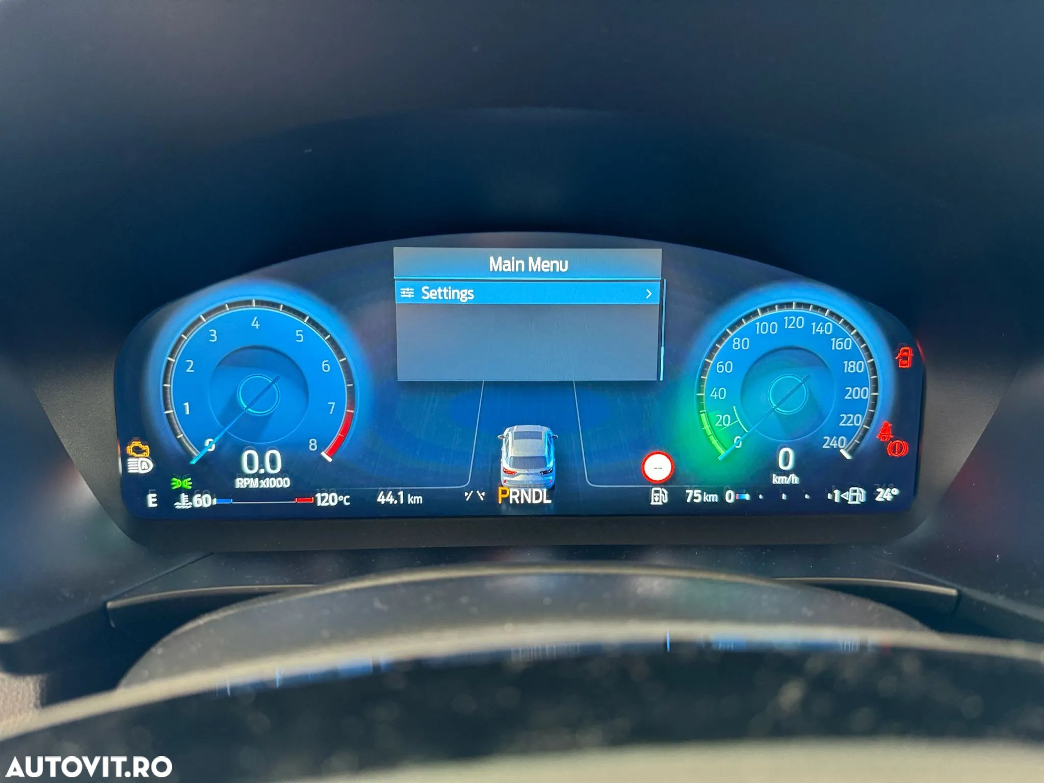 Ford Kuga - 9