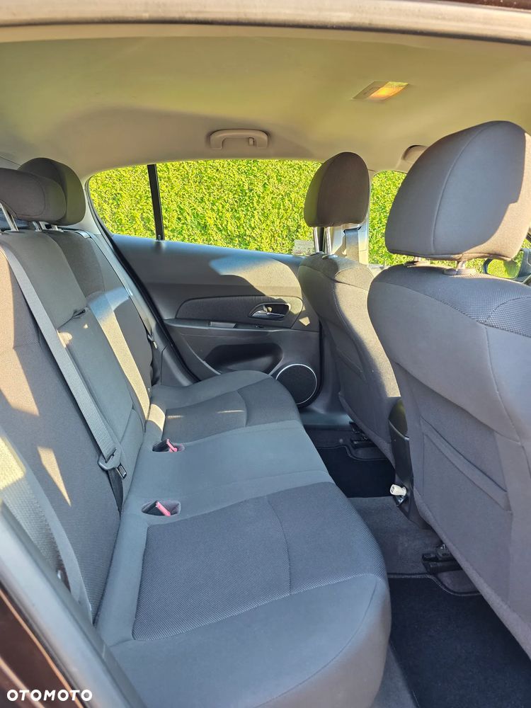 Chevrolet Cruze 1.7 D LT+ - 11