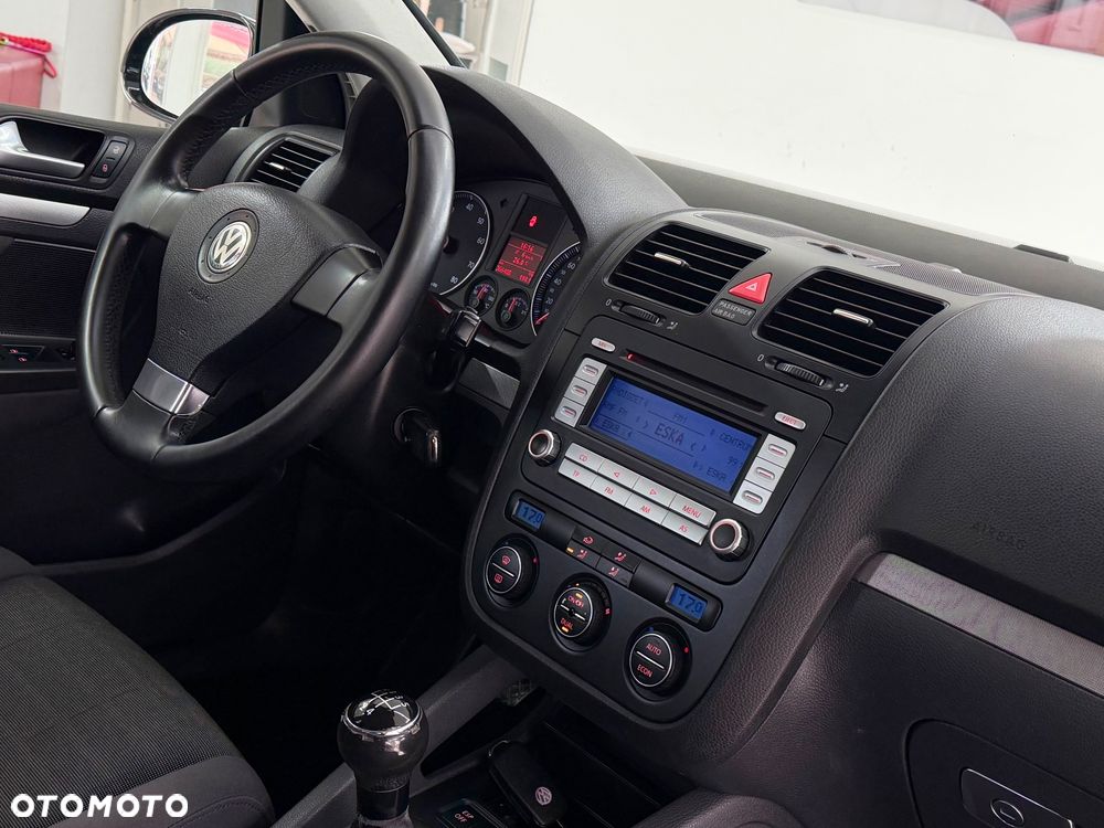 Volkswagen Golf 1.6 Tour Edition - 12