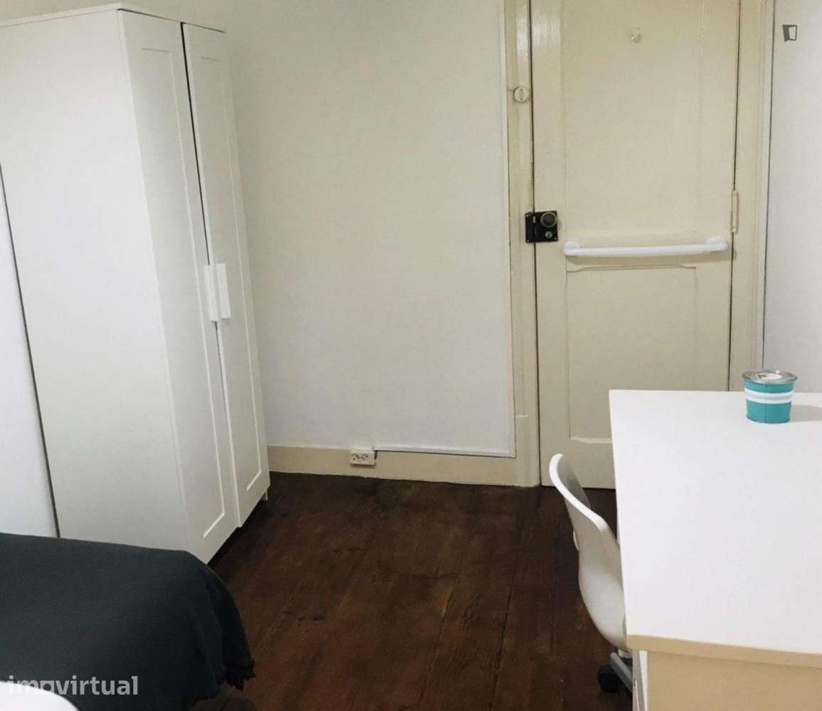 Quarto - localizado em Arroios Lisbon - Grande imagem: 3/17