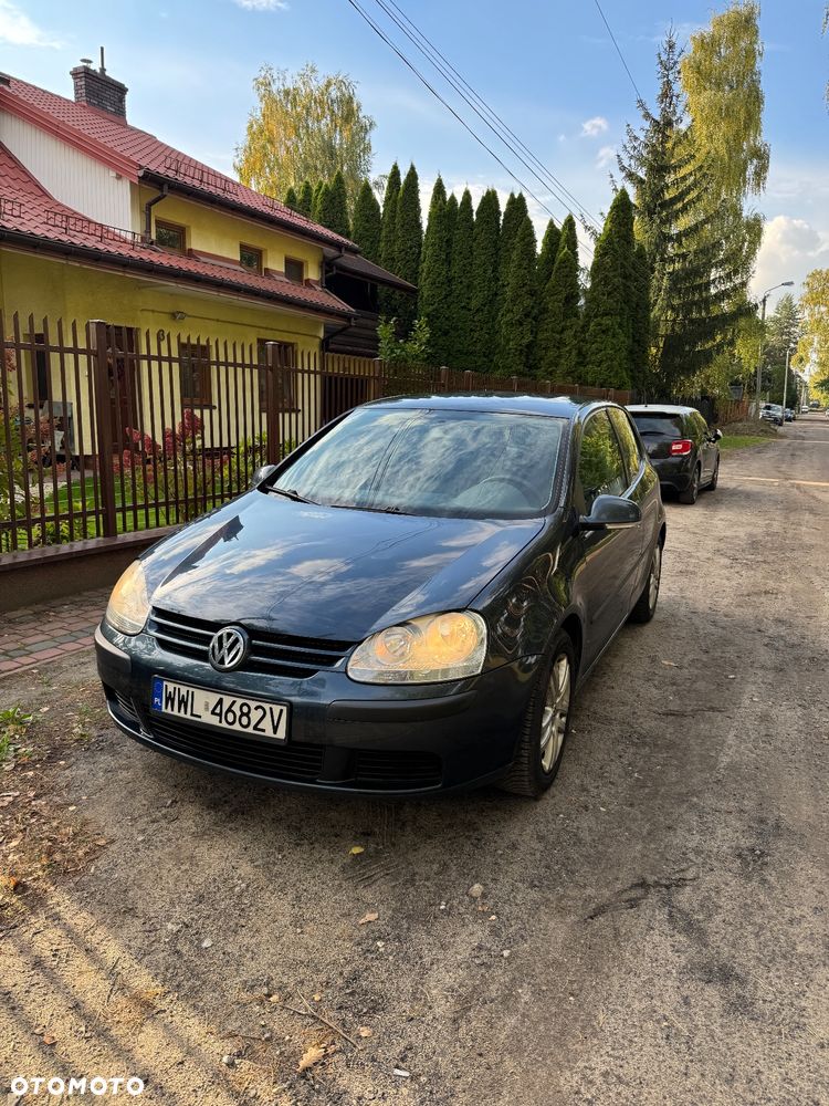 Volkswagen Golf - 1