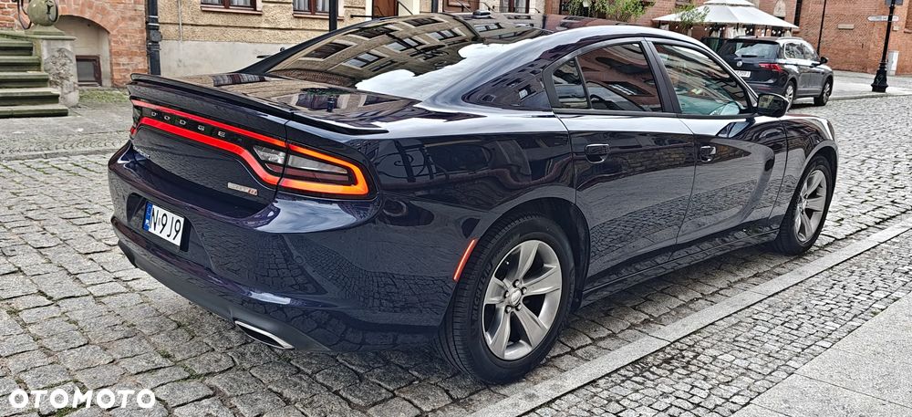 Dodge Charger - 11
