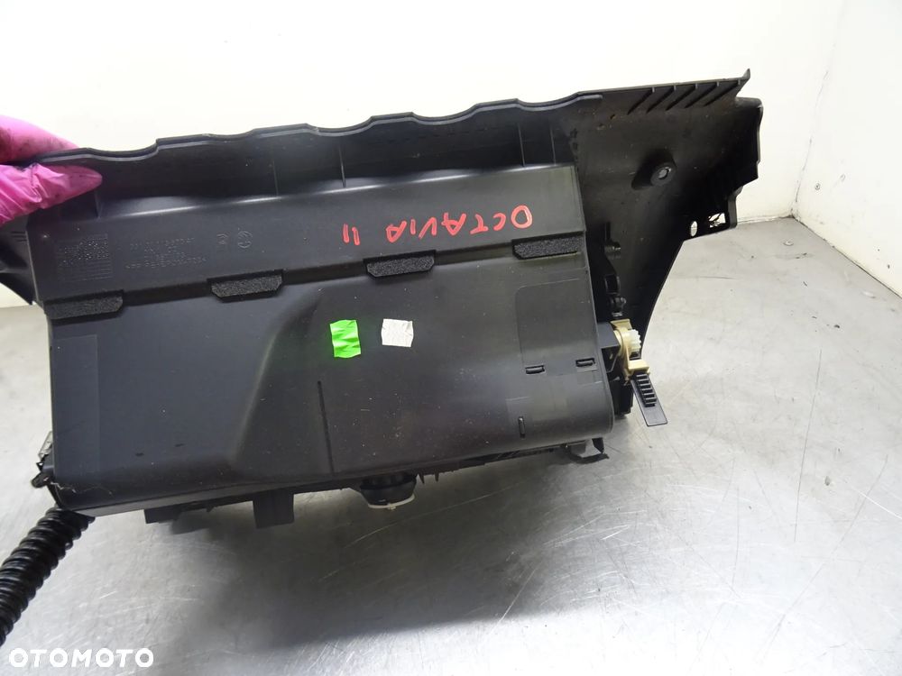 SKODA OCTAVIA II 04-08 VRS SCHOWEK PASAŻERA - 3