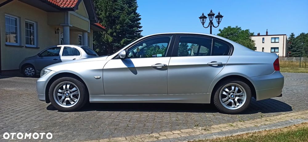 BMW Seria 3 318d - 5