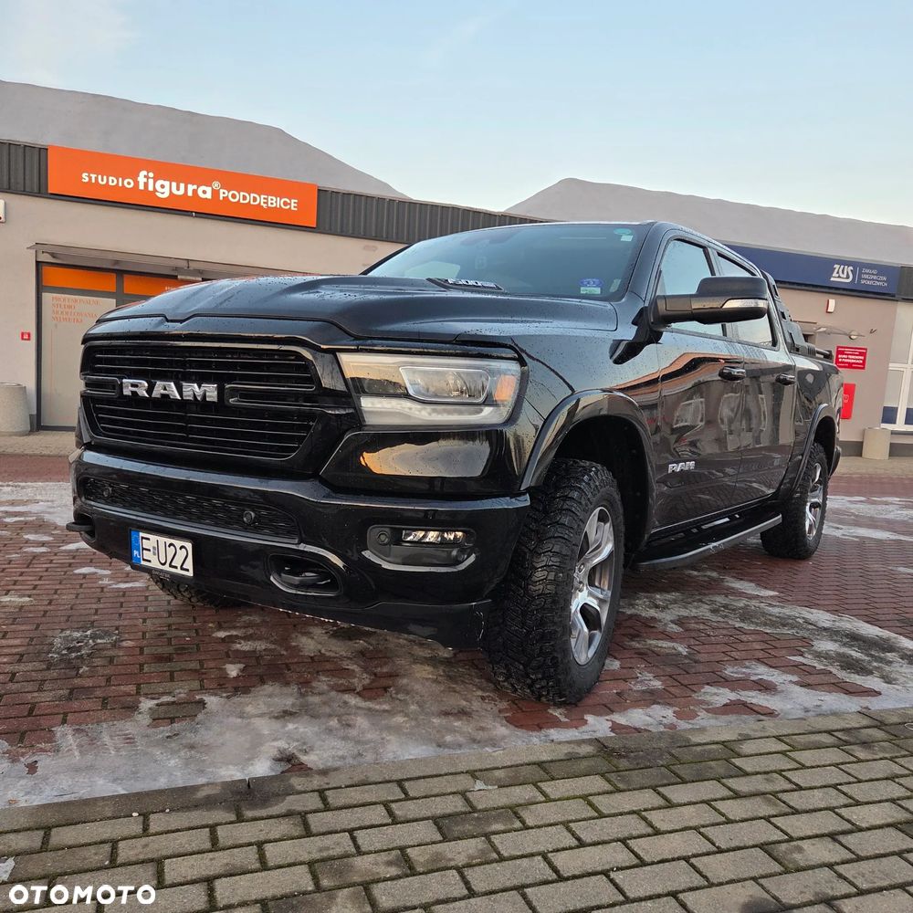RAM 1500 5.7 Crew Cab Laramie - 9