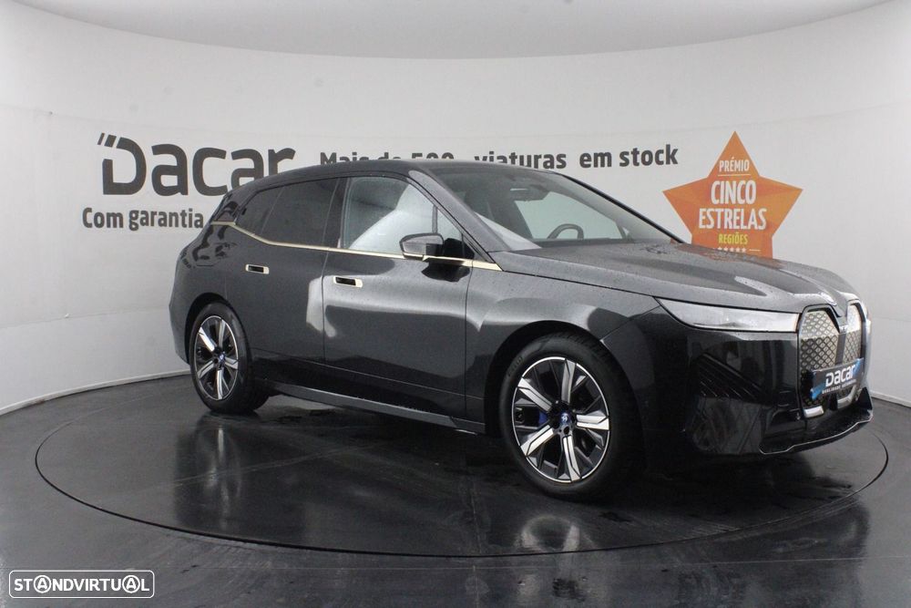 BMW iX xDrive 40 Pack Desportivo - 9