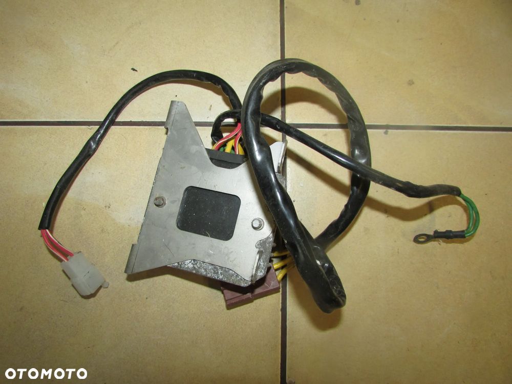 KTM 950 SM Supermoto regulator napięcia - 2