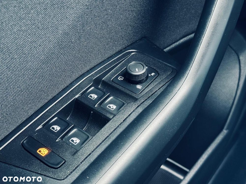 Volkswagen T-Roc 1.5 TSI Life DSG - 31