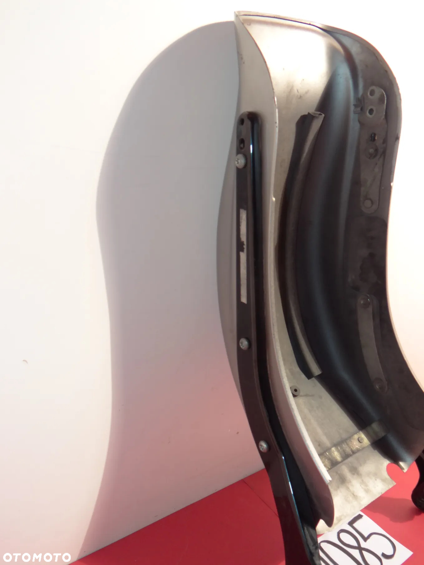 HARLEY SOFTAIL FXSTC CROSS BONES FLSTSB BŁOTNIK TYŁ LAMPA LISTWY SZABLE BŁOTNIKA SZEROKOŚĆ KOŁA TYŁ 200. N085 - 14