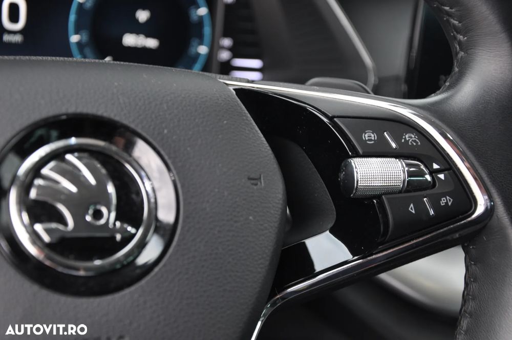 Skoda Octavia Combi 2.0 TDI DSG Ambition - 20