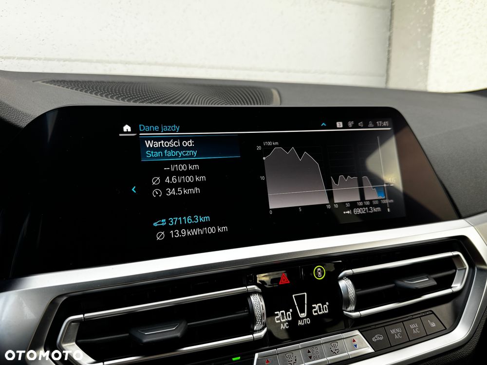 BMW Seria 3 330e xDrive M Sport sport - 25
