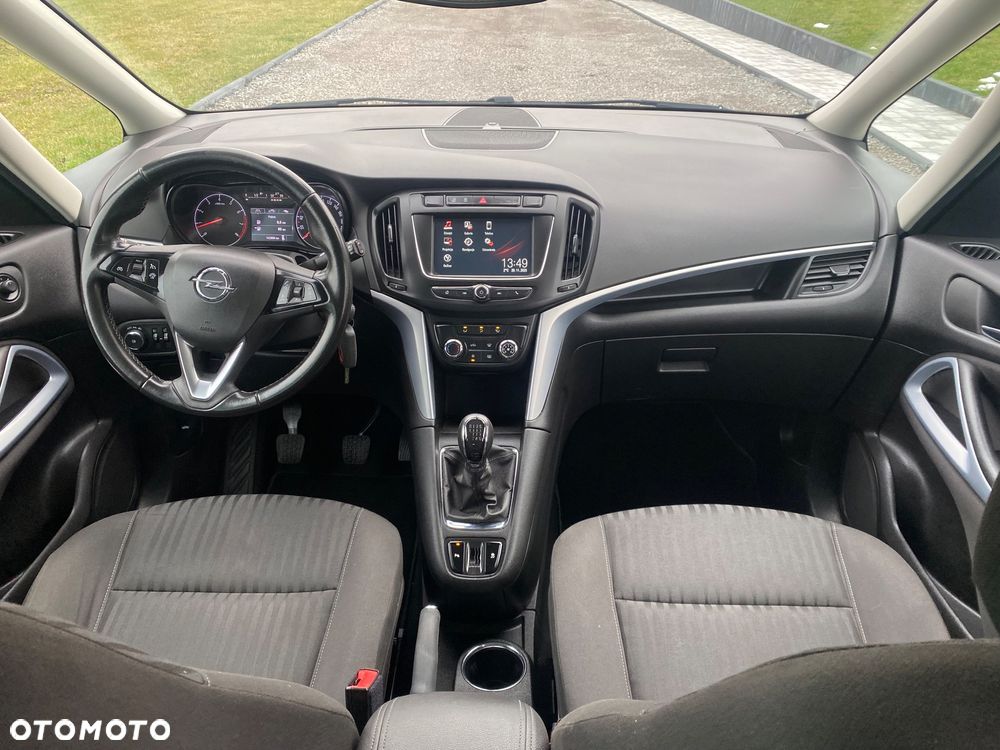 Opel Zafira 1.4 Turbo Business Edition - 18