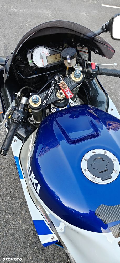 Suzuki GSX-R - 6
