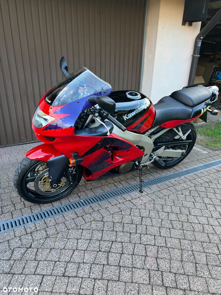 Kawasaki ZX - 19