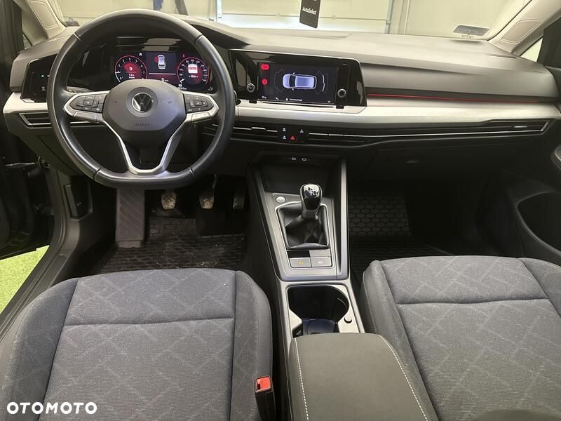 Volkswagen Golf - 21