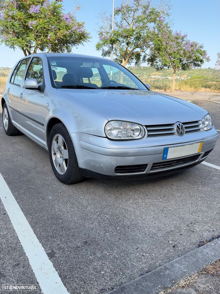 VW Golf 1.4i Conceptline - 2