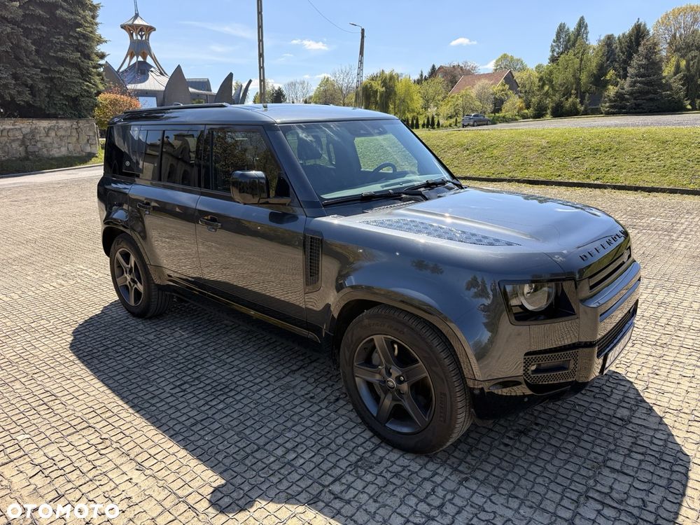 Land Rover Defender - 4