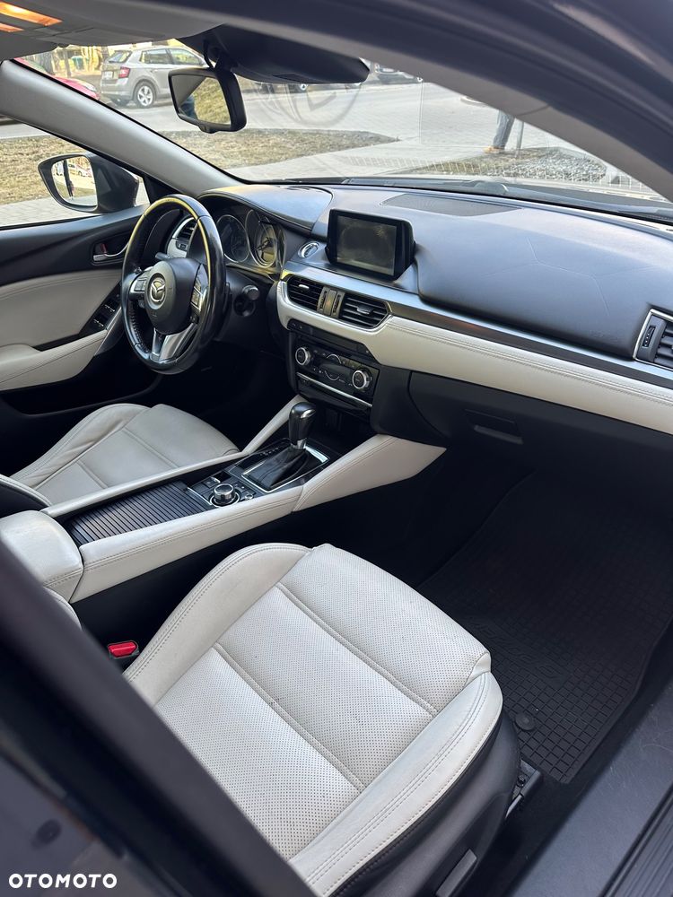 Mazda 6 - 4