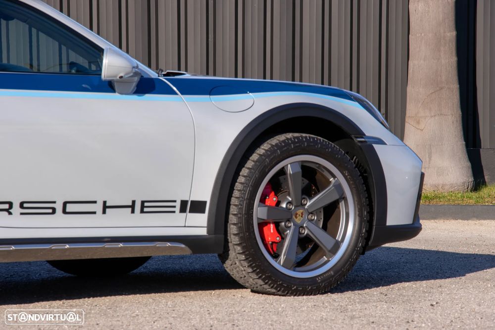 Porsche 911 (992) - 17